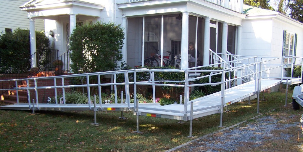 how to build a wooden wheelchair ramp, wheelchair ramp over patio, build a wheel chair ramp, aluminum wheelchair ramp